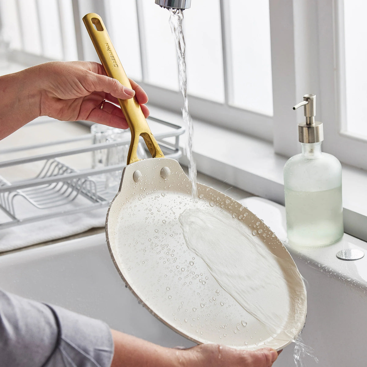 Reserve Pro Ceramic Nonstick 10" Crepe Pan | Oyster