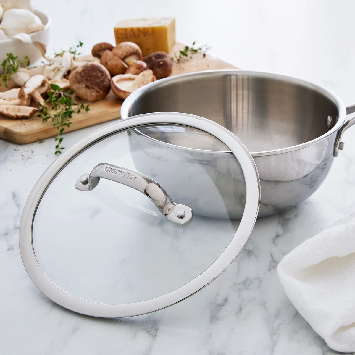 Valencia Pro Stainless Steel Uncoated 2.5-Quart Chef's Pan with Lid