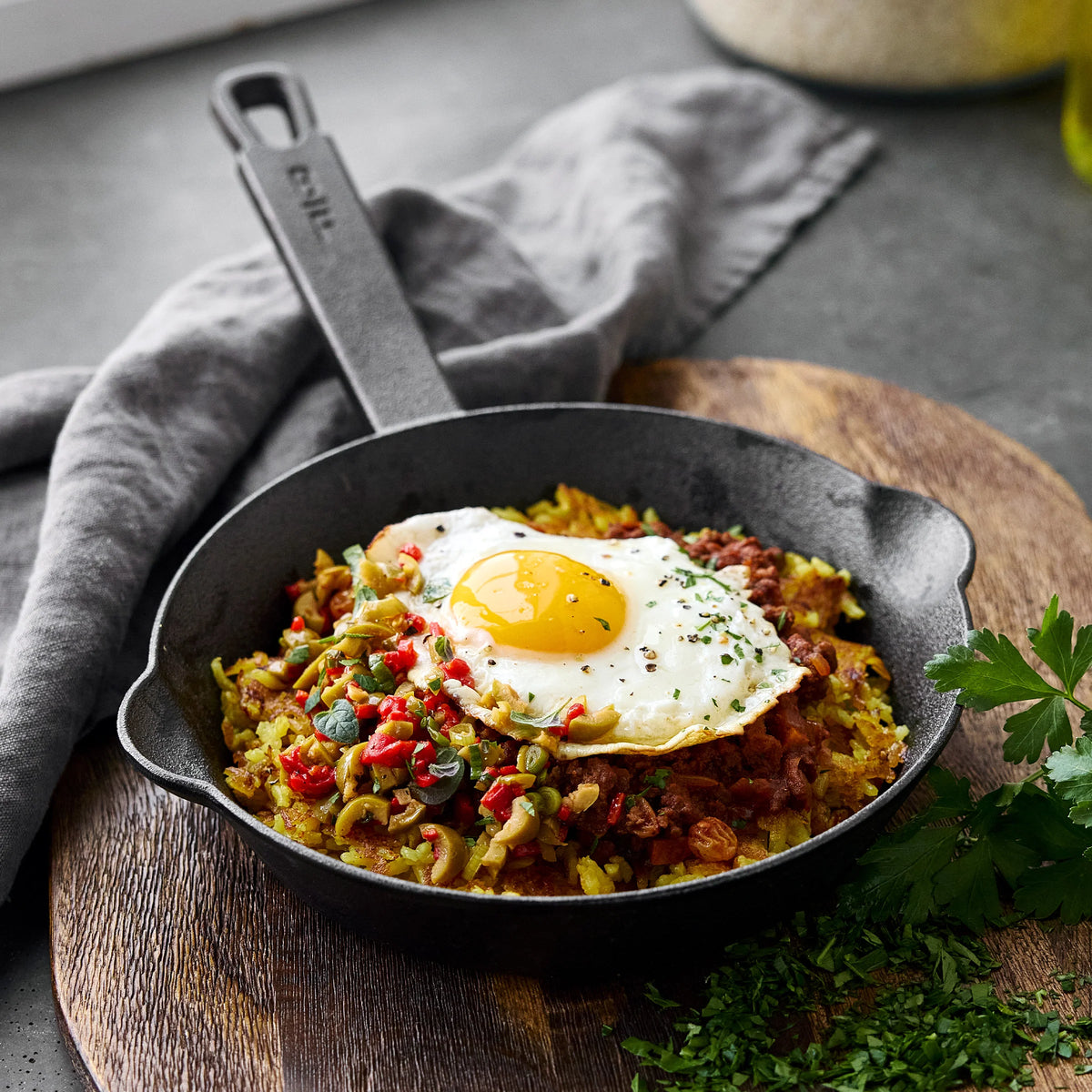 Bobby Flay by GreenPan 8" Cast Iron Frypan
