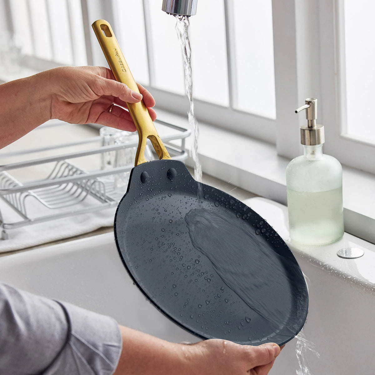 Reserve Pro Ceramic Nonstick 10" Crepe Pan | Black