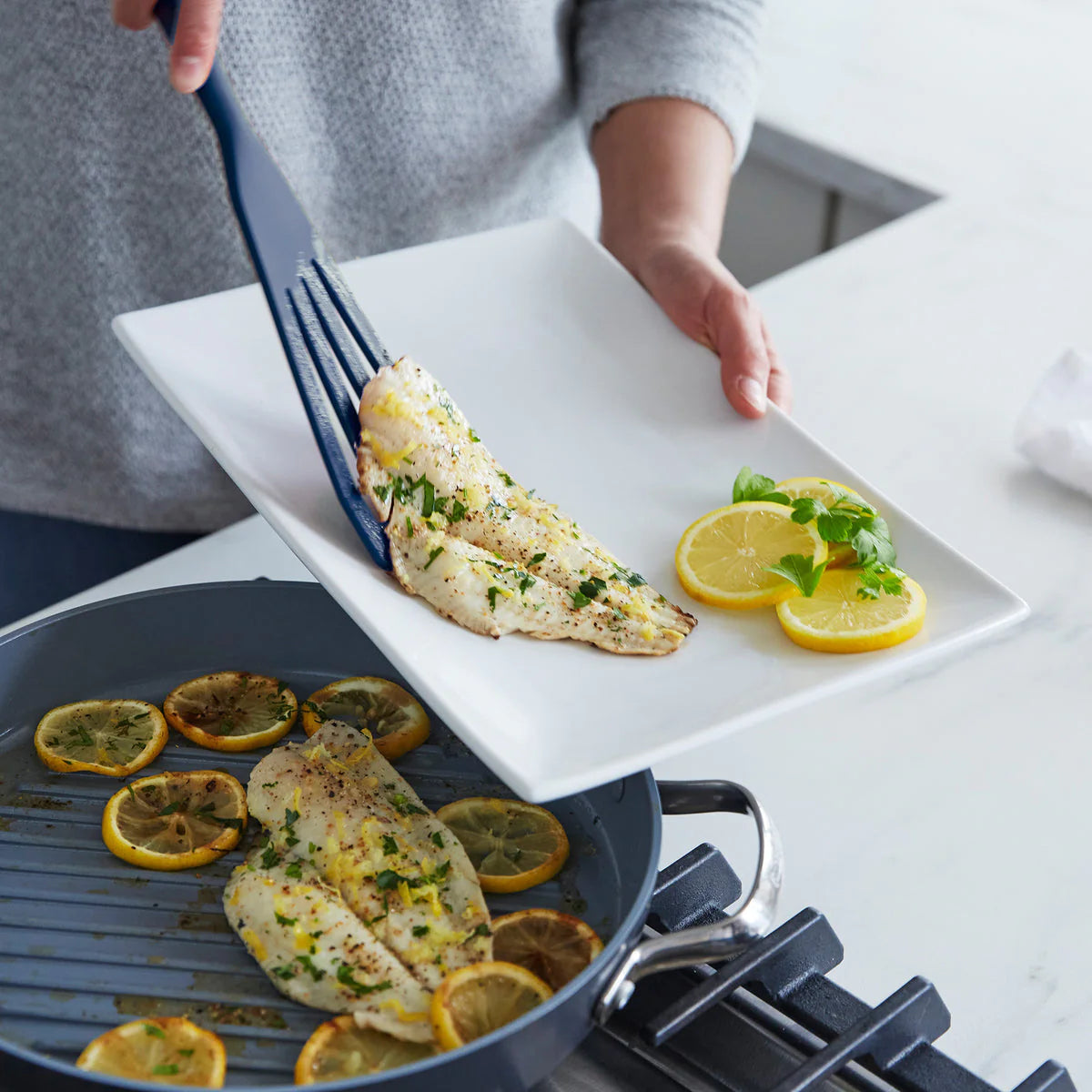 Platinum Silicone Fish Turner | Navy