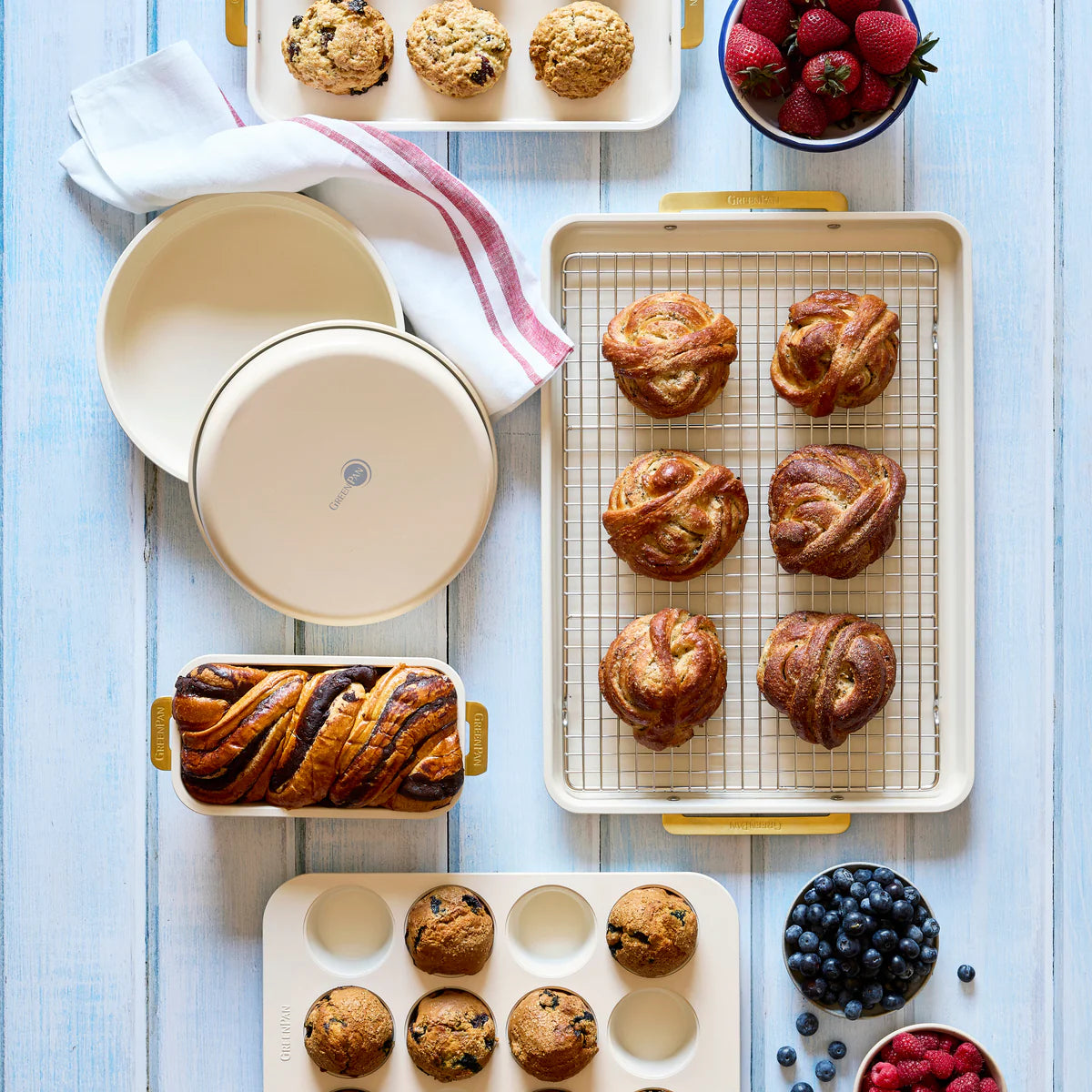 Reserve Bakeware 13" x 9" Rectangular Pan | Cream
