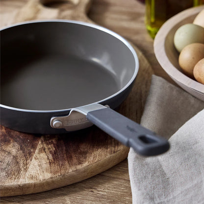 Bobby Flay by GreenPan Professional Ceramic Nonstick 8" Frypan | Black