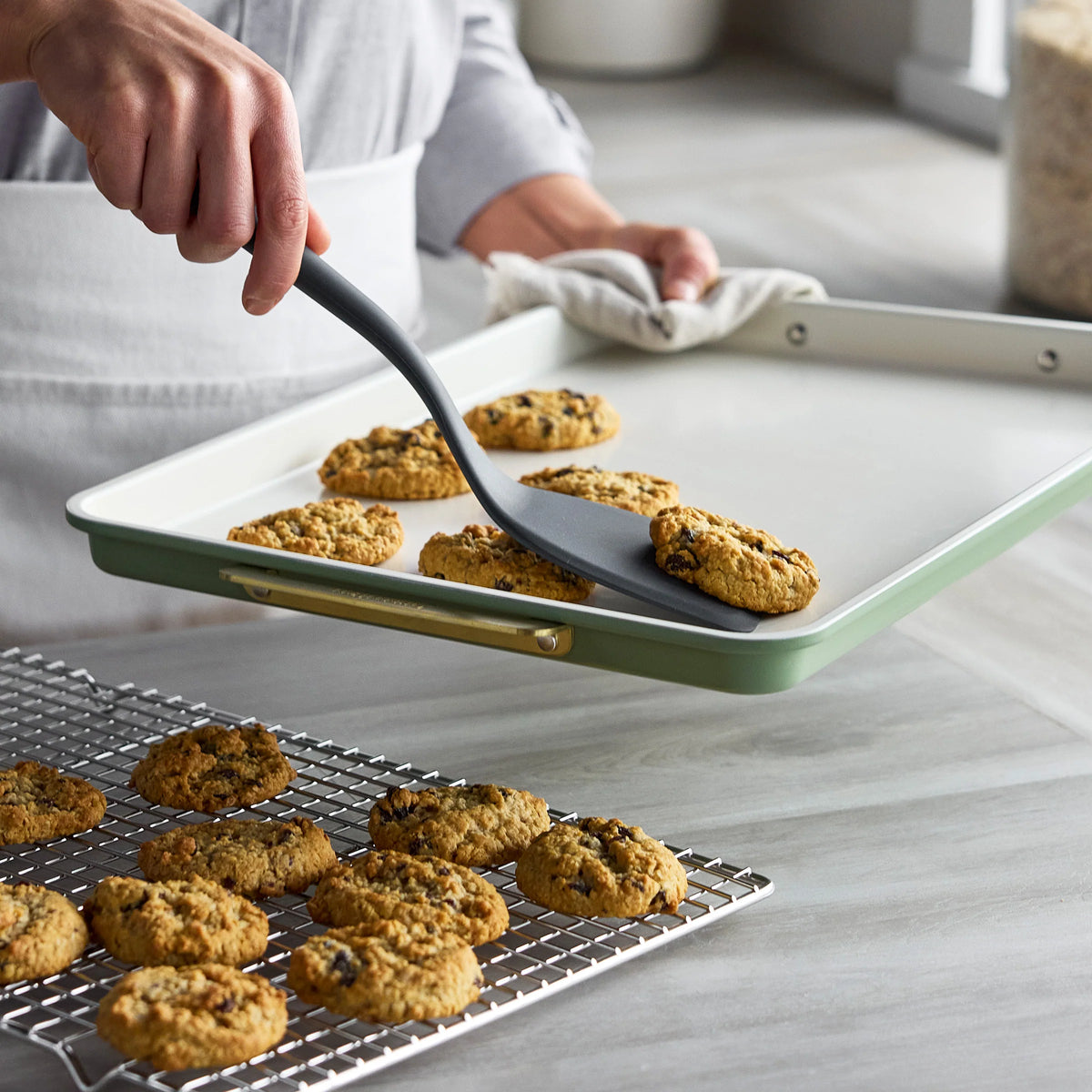 Reserve Pro 18-Piece Cookware & Bakeware Set | Sage