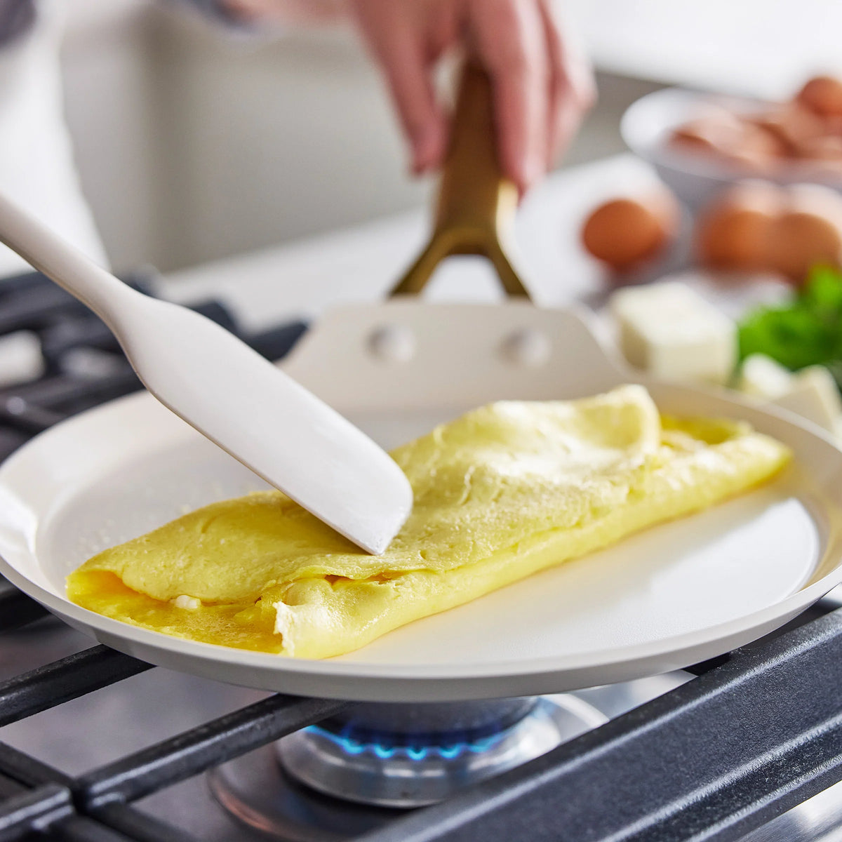 Reserve Pro Ceramic Nonstick 10" Crepe Pan | Cream