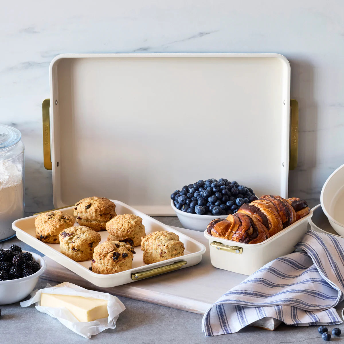 Reserve Bakeware 7-Piece Set | Cream