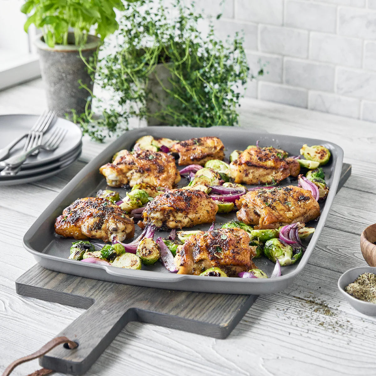 Premiere Ovenware Ceramic Nonstick 18" x 13" Half Sheet Pan | Gray