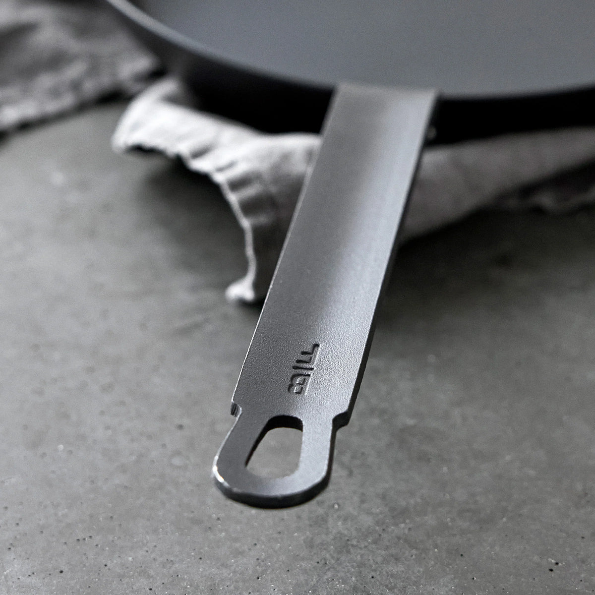 Bobby Flay by GreenPan 8" Carbon Steel Frypan