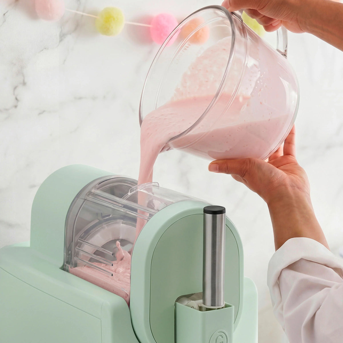 Frost Pro 16-in-1 Ice Cream, Gelato & Frozen Drink Maker | Pistachio