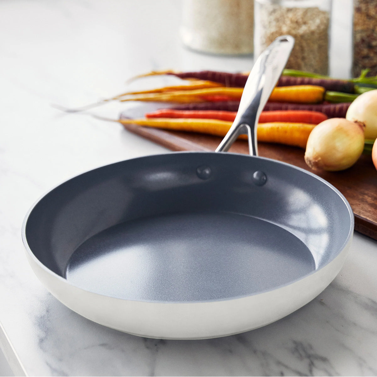 Valencia Pro Ceramic Nonstick 9.5" and 11" Frypan Set | Cream