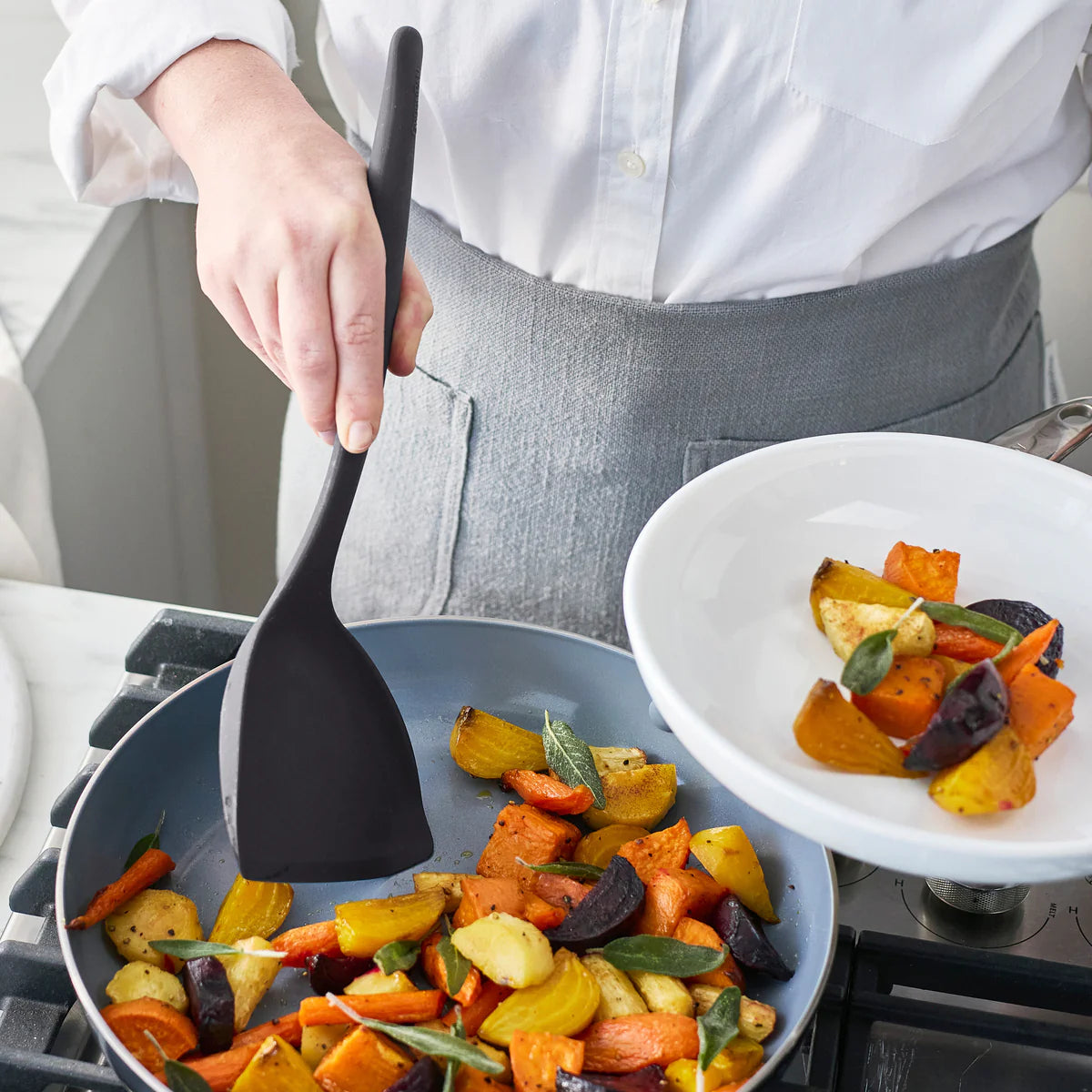 Premiere Silicone Roasting Scoop | Black
