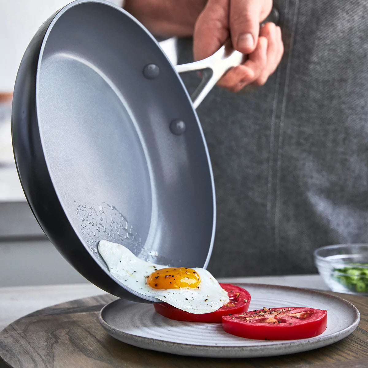 Valencia Pro Ceramic Nonstick 8" and 10" Frypan Set