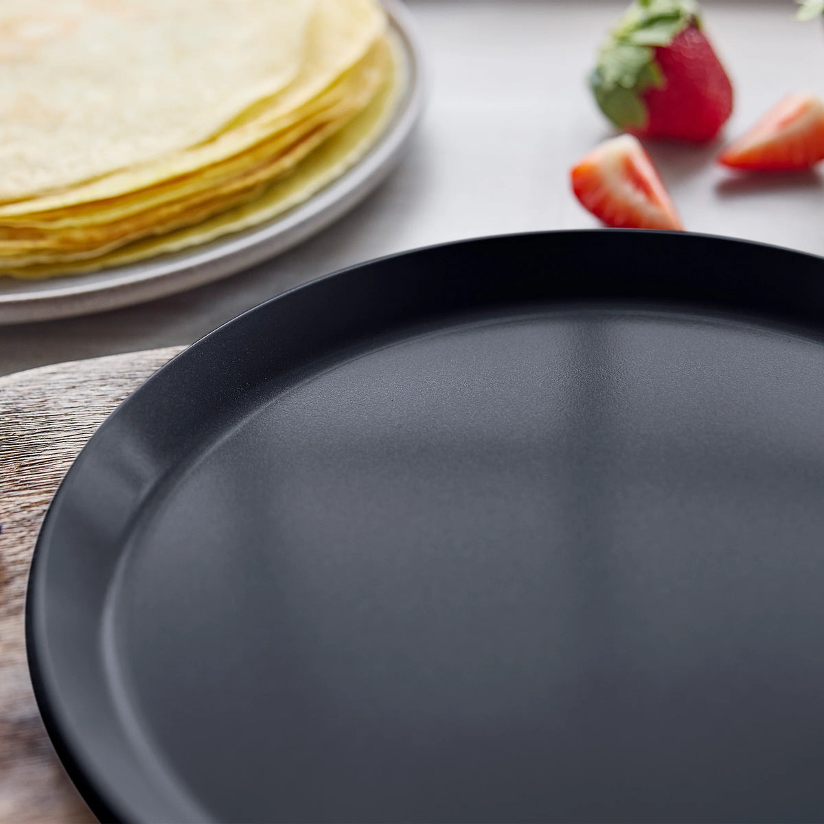 Reserve Pro Ceramic Nonstick 10" Crepe Pan | Black