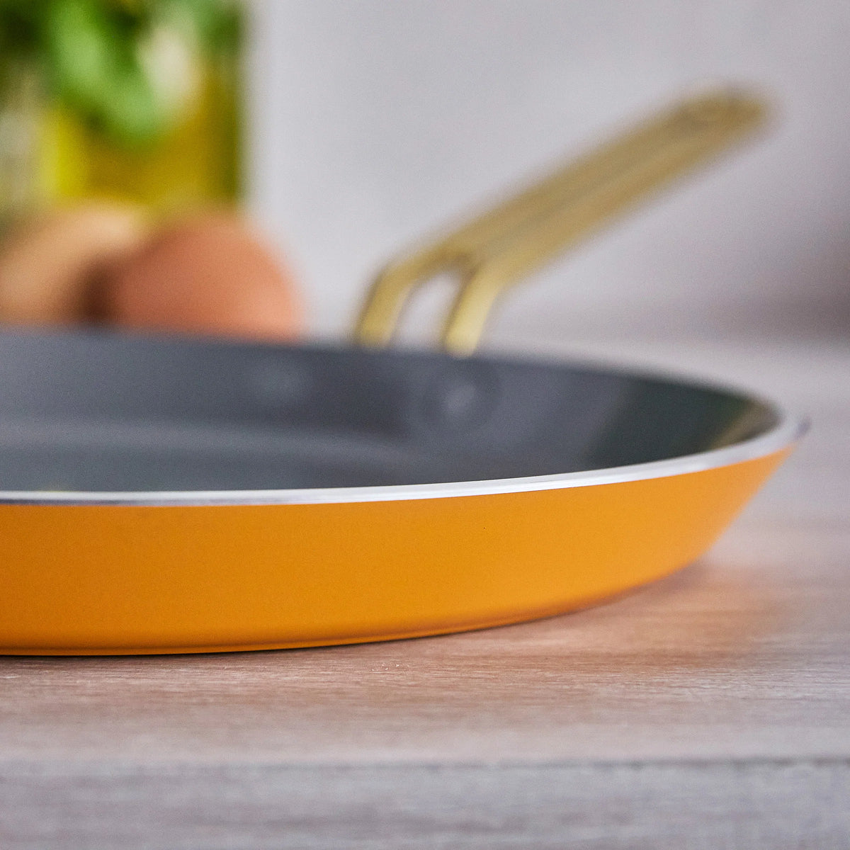 Stanley Tucci™ Ceramic Nonstick 10" Crepe and Omelette Pan | Roma Gold