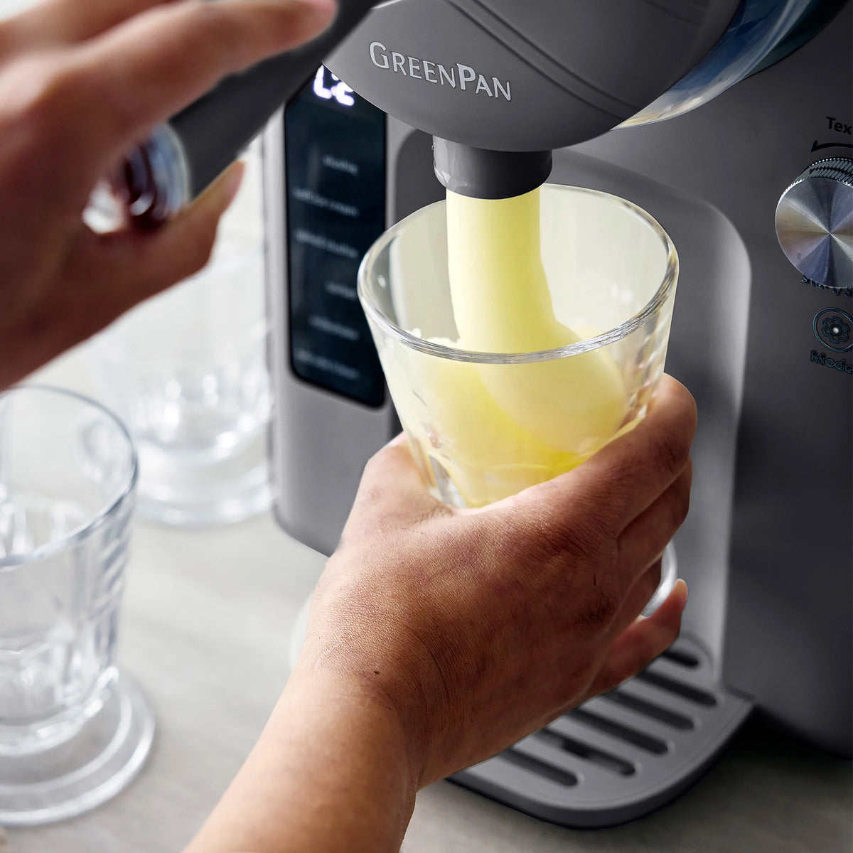 Frost Classic 15-in-1 Ice Cream & Frozen Drink Maker | Licorice