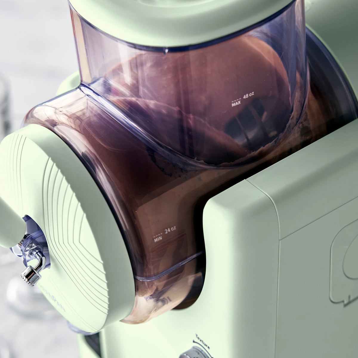 Frost Classic 15-in-1 Ice Cream & Frozen Drink Maker | Pistachio