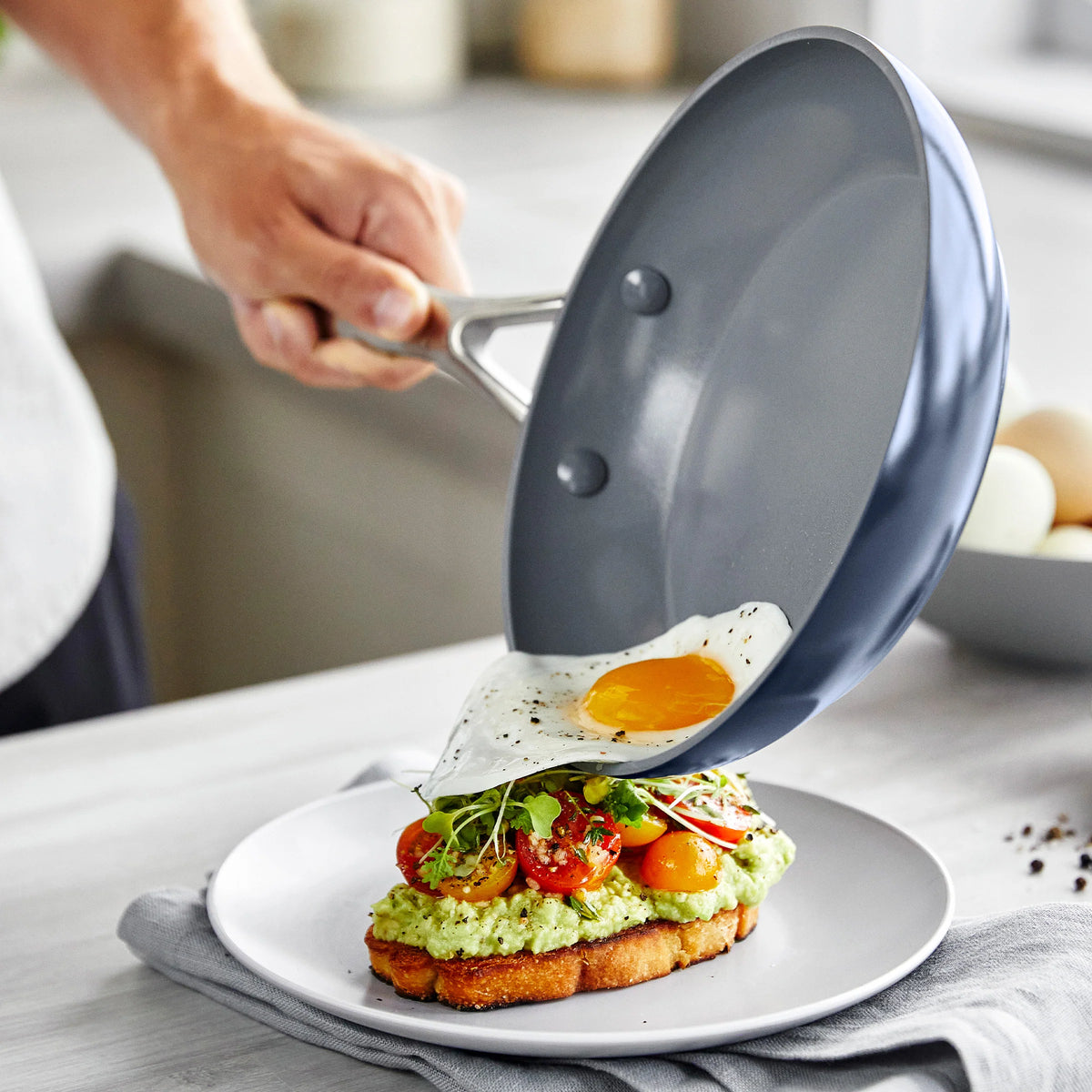 Valencia Pro Ceramic Nonstick 9.5" and 11" Frypan Set | Twilight