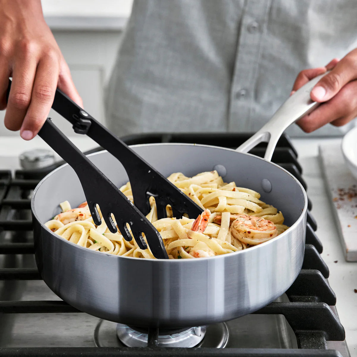 Premiere Silicone Locking Pasta Tongs | Black