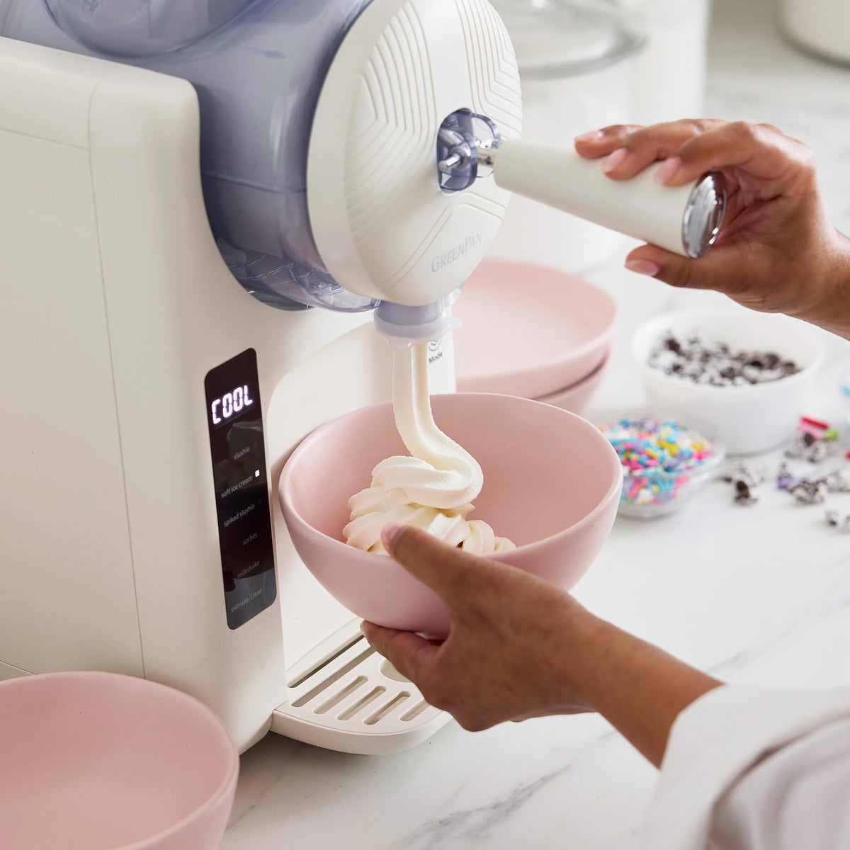 Frost Classic 15-in-1 Ice Cream & Frozen Drink Maker | Cream