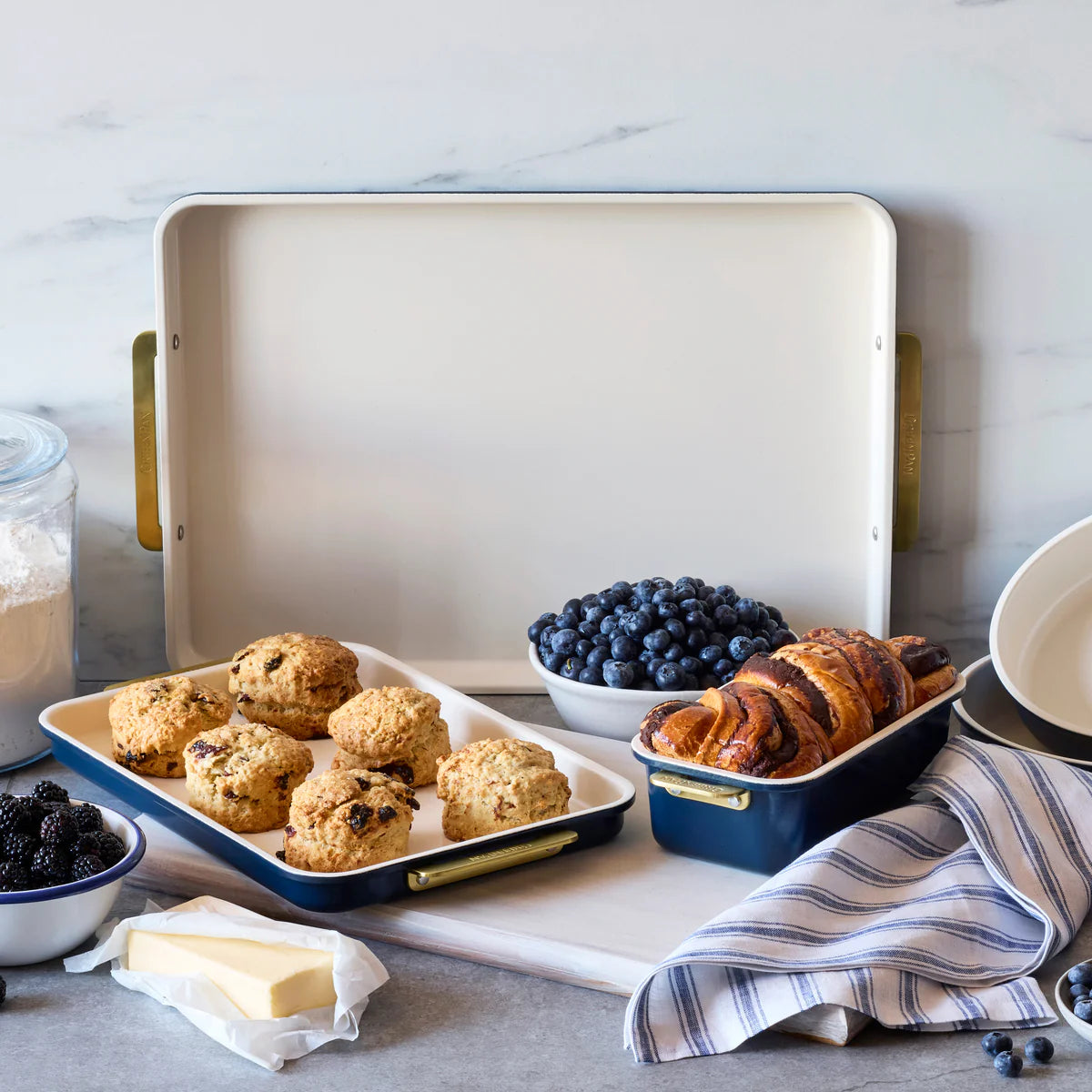 Reserve Bakeware 13" x 9" Rectangular Pan | Twilight