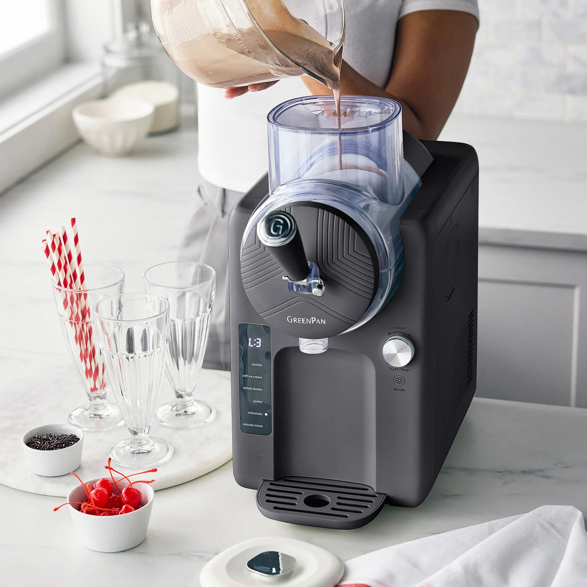 Frost Classic 15-in-1 Ice Cream & Frozen Drink Maker | Licorice